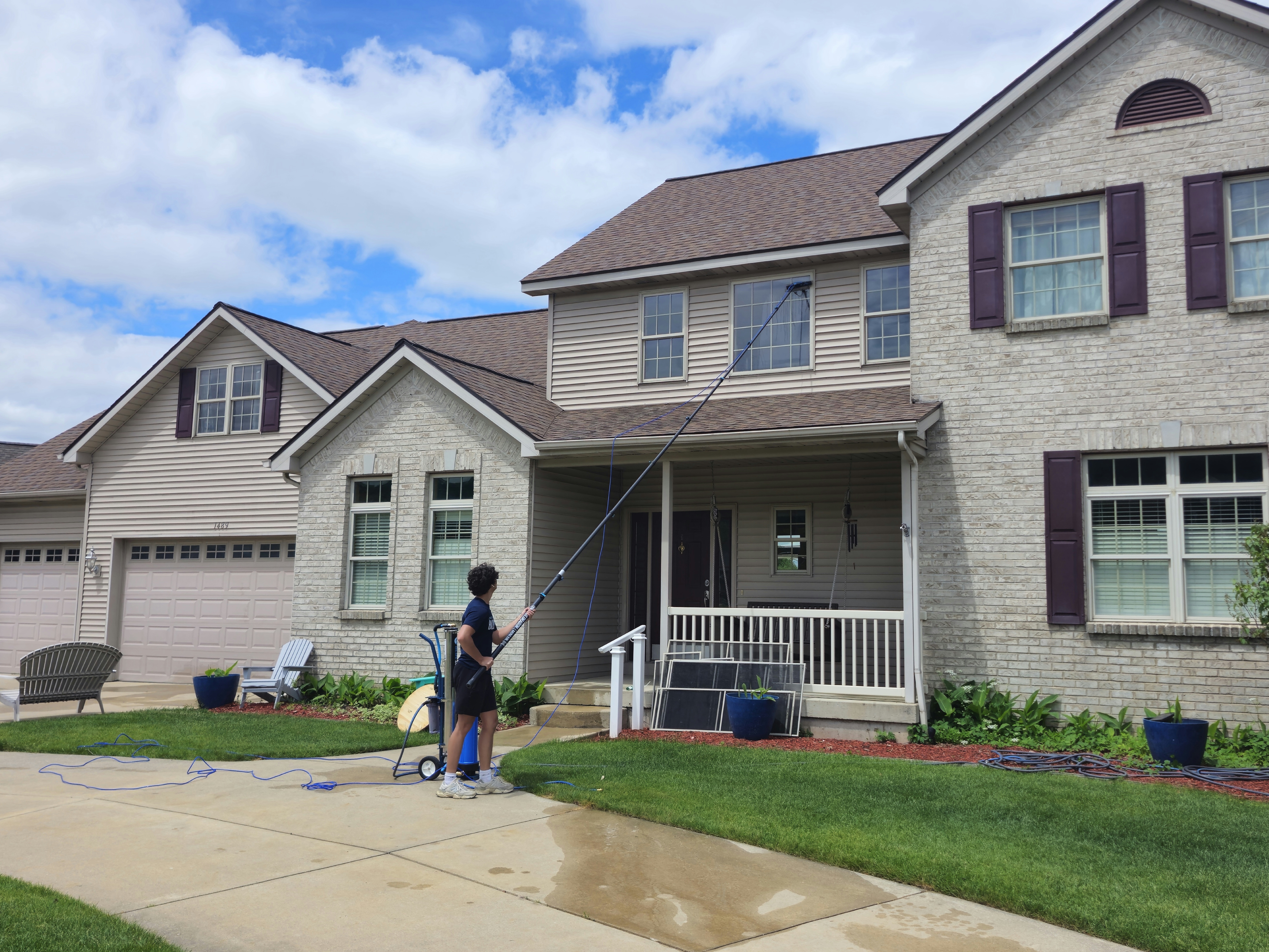 Exterior Window Cleaning photo 3