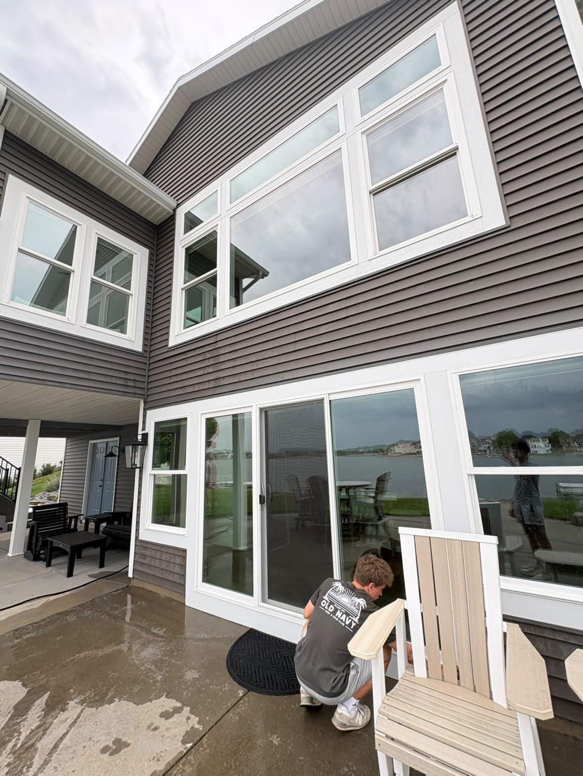 Exterior Window Cleaning photo 4